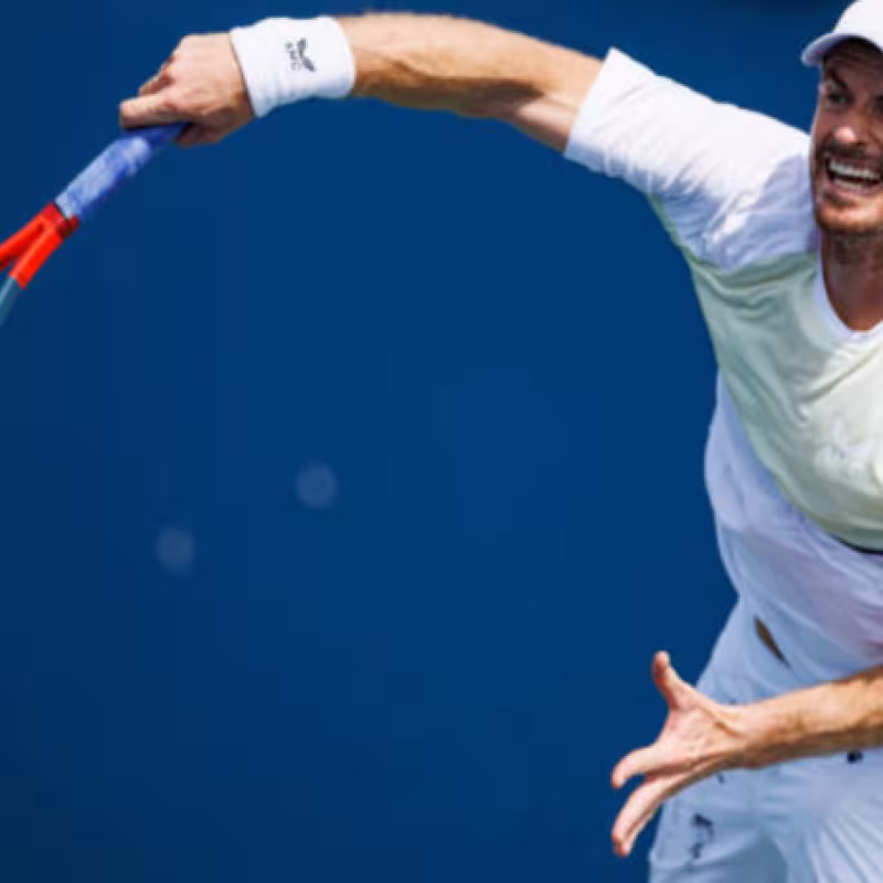 Murray vence a Wawrinka en el partido de la jornada