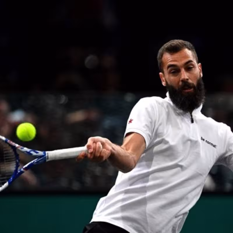 ATP Melbourne 2022. Paire se retira cuando estaba a un juego de perder