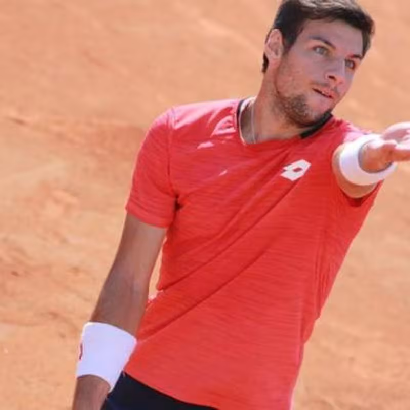 Bernabé Zapata da negativo en COVID-19 después de ser descalificado de Roland Garros 2020