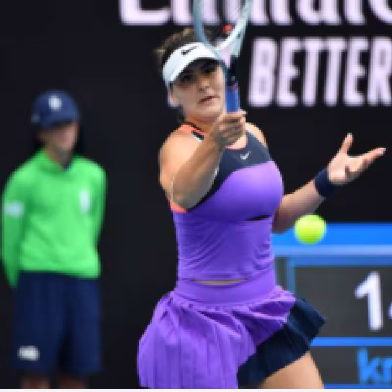 Andreescu vuelve a las pistas con una sufrida victoria