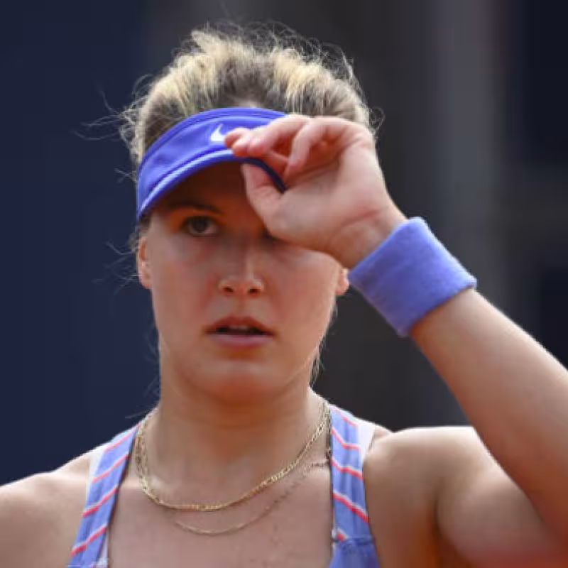 Bouchard suma cuatro juegos en su vuelta al circuito