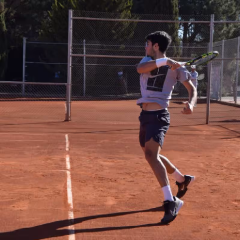 Alcaraz entrena con uno de los mejores juniors del mundo