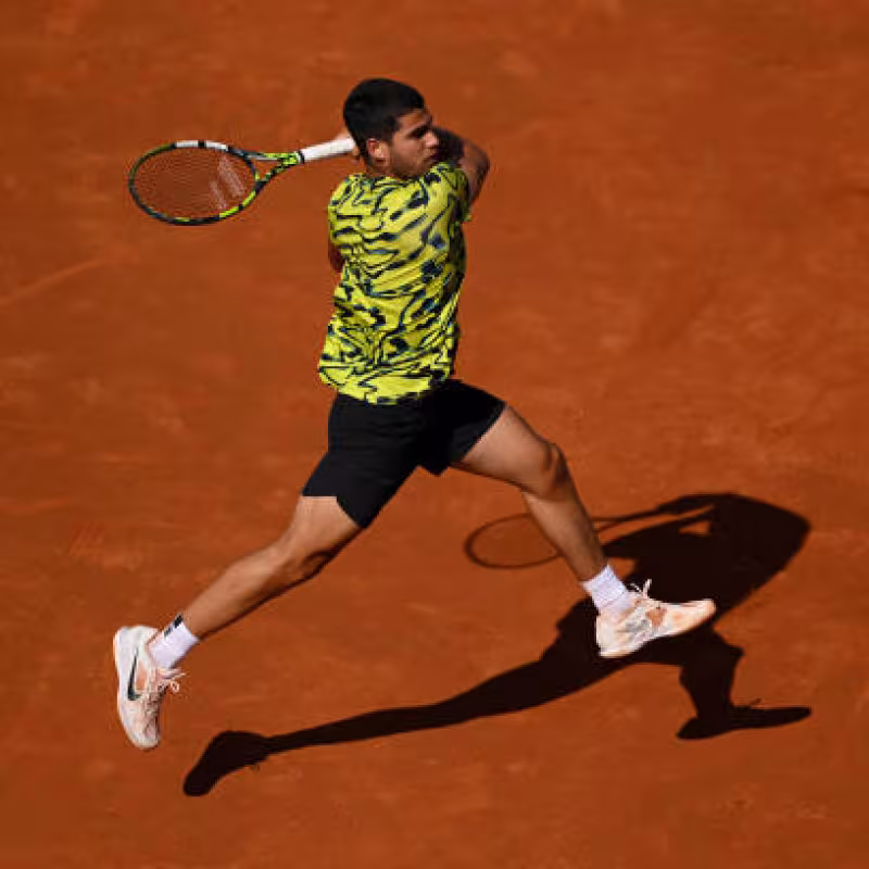 Carlos Alcaraz gana a Roberto Bautista en Conde de Godó 2023. Foto: gettyimages