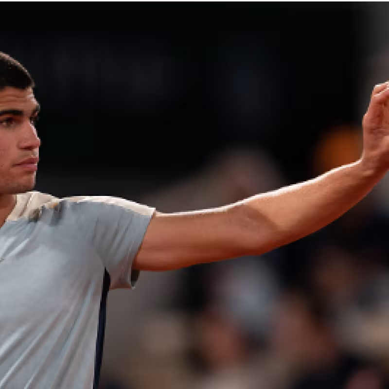 Horario y dónde ver TV-online el Carlos Alcaraz frente a Karen Khachanov en octavos de final de Roland Garros 2022