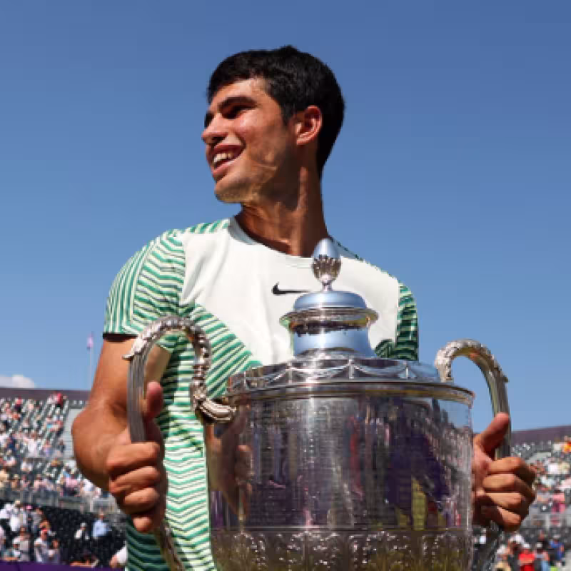 Carlos Alcaraz, campeón en el ATP Queen's. Foto: Getty