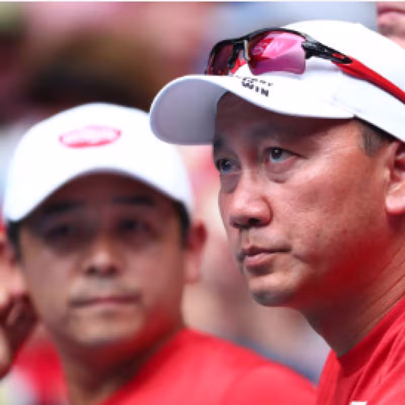 Michael Chang observa a su pupilo desde la grada. Fuente: Getty