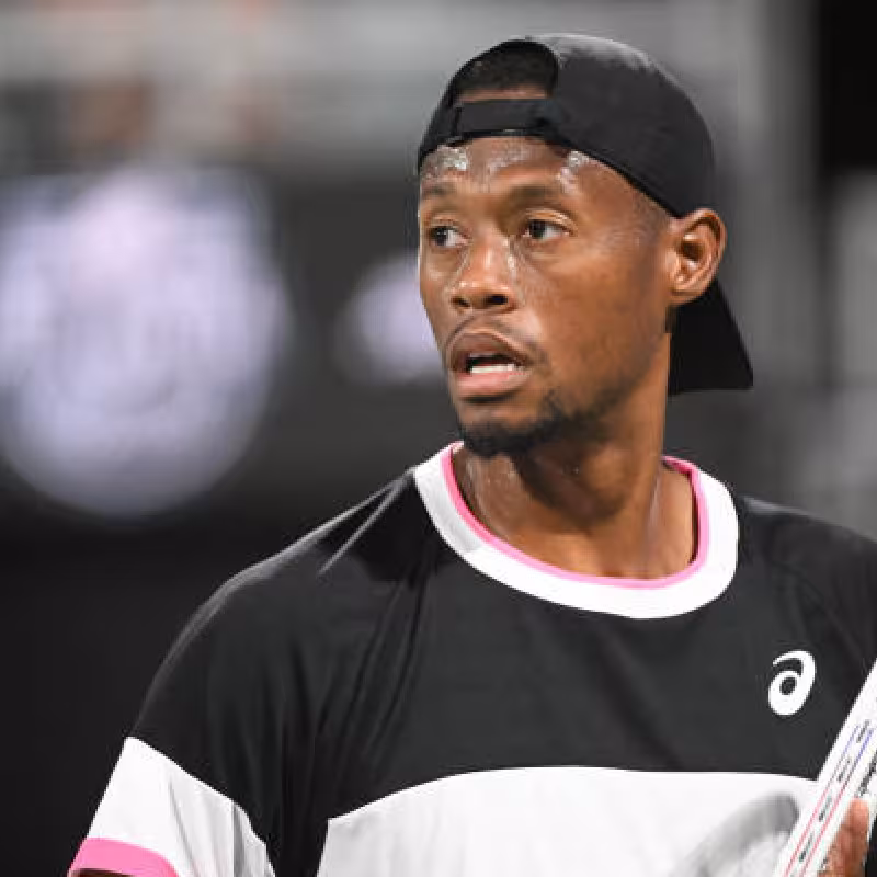 Eubanks debuta en el top 100