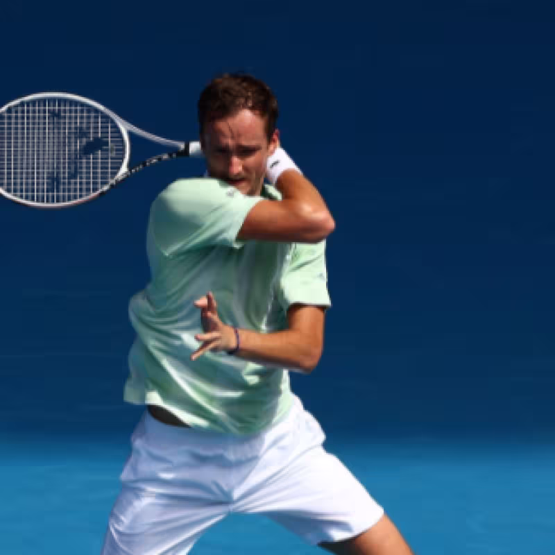 Medvedev cierra su partido ante Laaksonen en sets corridos