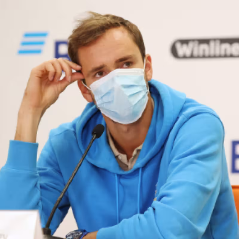 Daniil Medvedev apoya a Novak Djokovic en vacuna. Foto: gettyimages