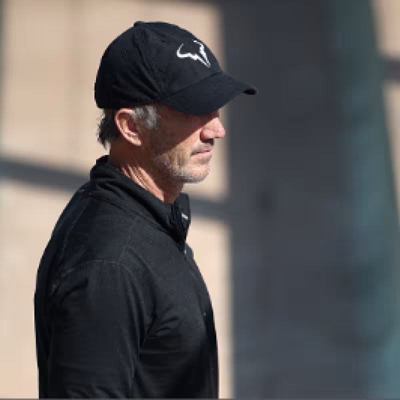 Darren Cahill confirma oficialmente que entrenará a Sinner a tiempo completo