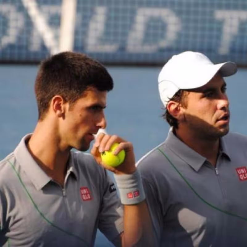 Djokovic vuelve a entrenar en Marbella