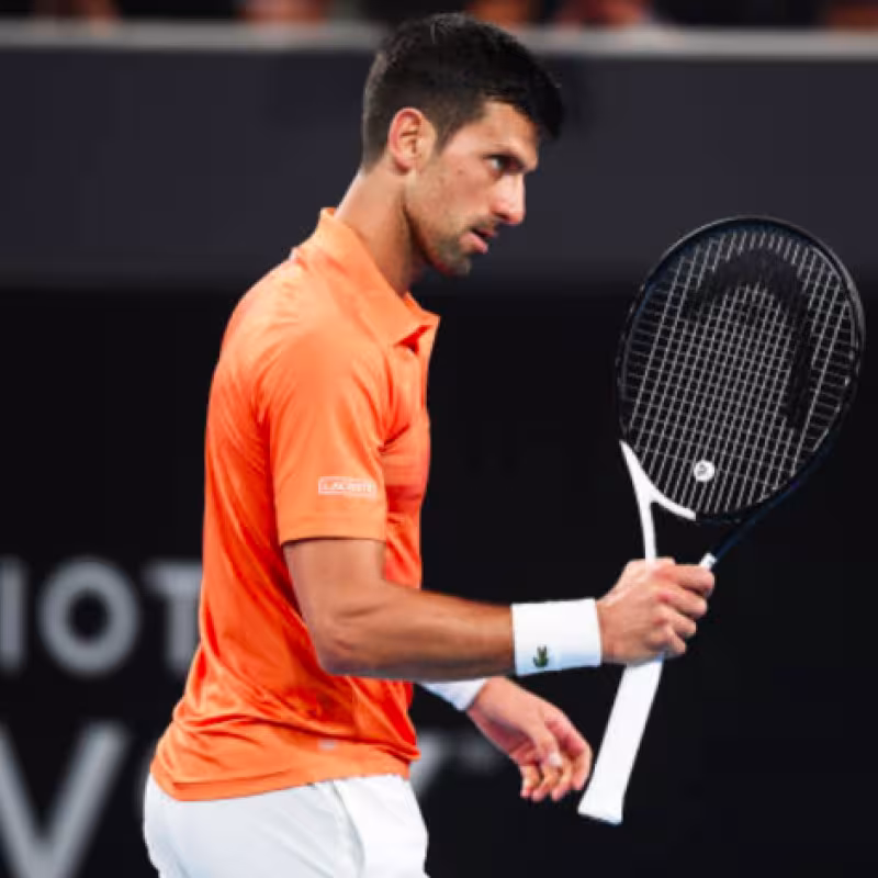 Novak Djokovic durante su partido de cuartos de final del ATP Adelaida 1. Foto: Getty
