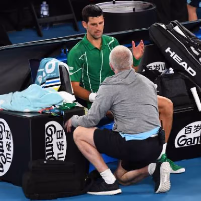 Djokovic y su MTO en la final de Australia. ¿Incumplió las normas?. Foto: Getty