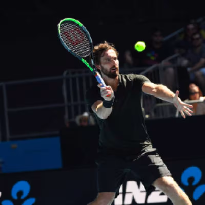 Gulbis se lleva el duelo de 'genios'