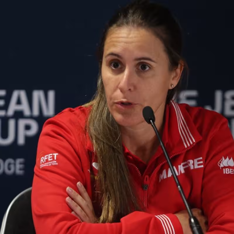 Anabel Medina renueva como capitana de la Selección Española