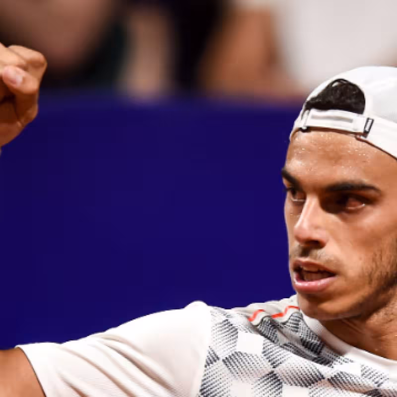 Cerúndolo firma su mejor partido ante Báez en Bastad