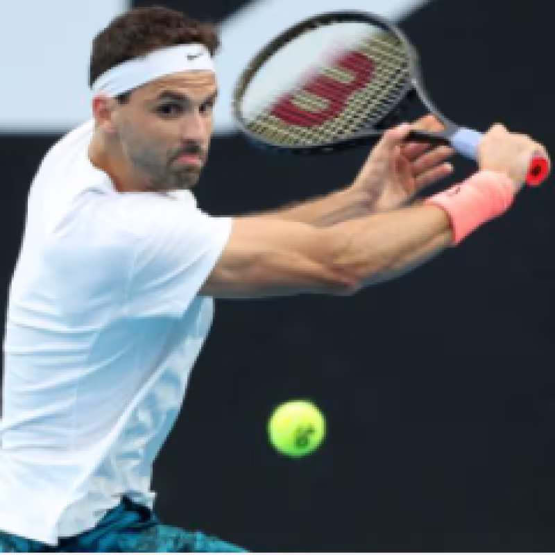 Dimitrov impone su autoridad ante un desdibujado Cilic
