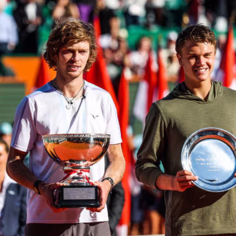 Andrey Rublev y Holger Rune en Montecarlo 2023. Foto: getty