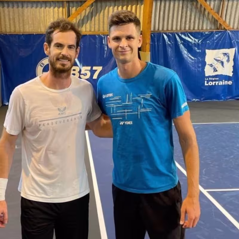 Hurkacz cumplió con los deberes y se enfrentará a Murray en la próxima ronda de Metz