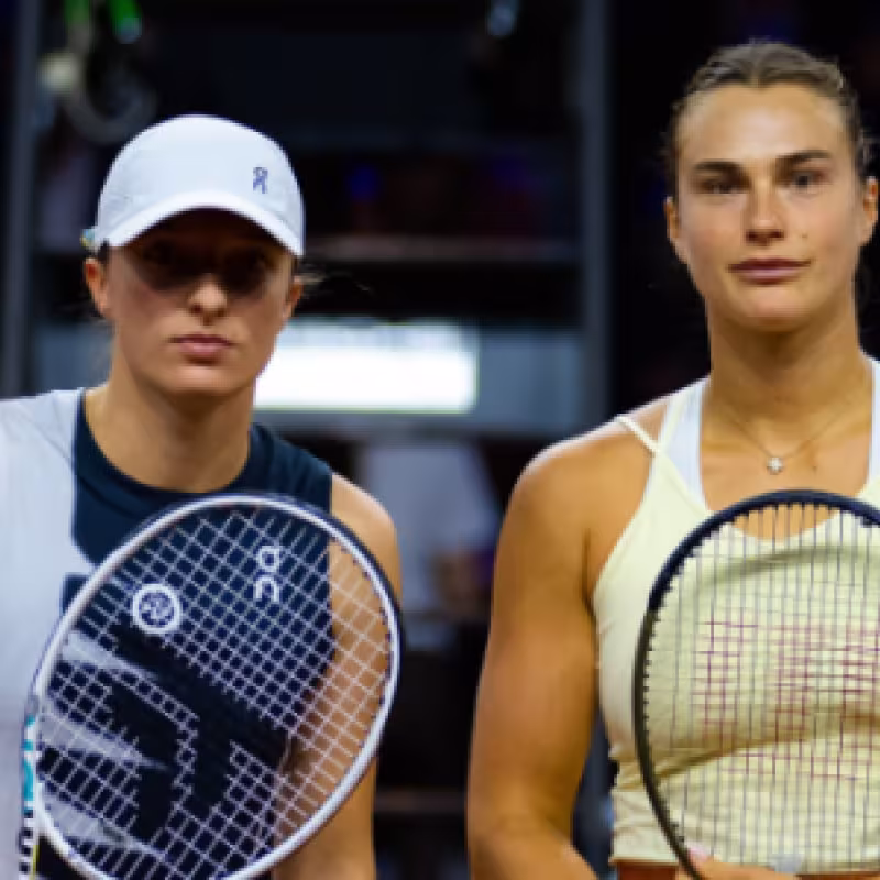 Iga Swiatek y Aryna Sabalenka, finalistas del Mutua Madrid Open 2023. Foto: Getty