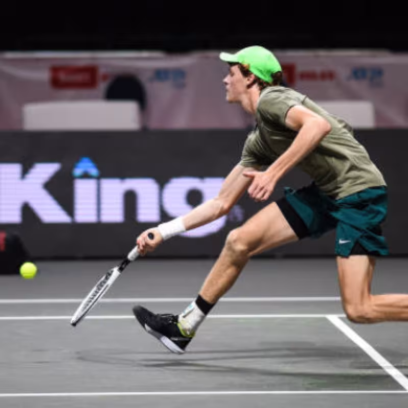 Jannik Sinner, confianza por las nubes y un golpe curioso