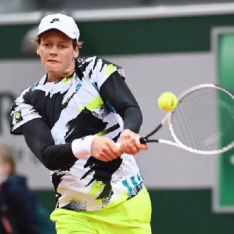 Jannik Sinner reflexiona sobre su proceso de mejora en Roland Garros 2020. Foto: gettyimages