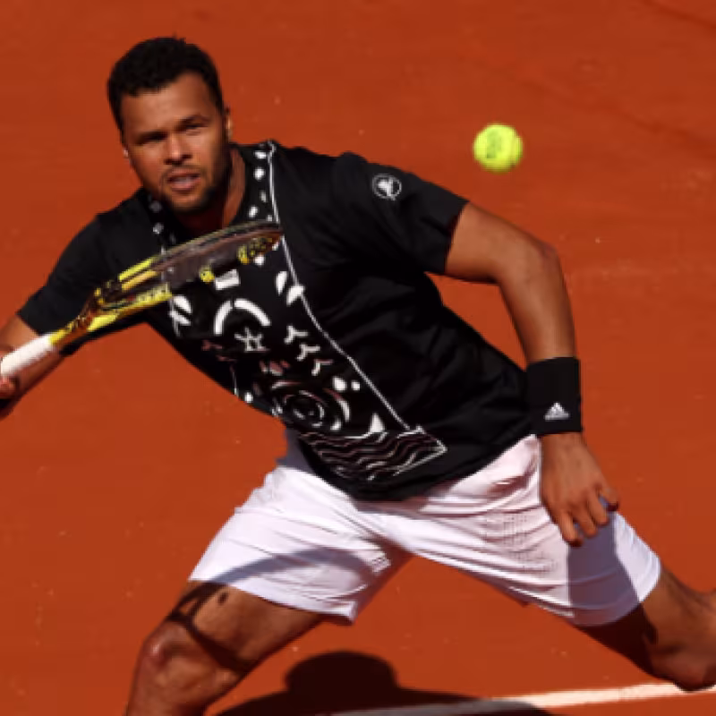 Tsonga se despide con un gran espectáculo en la Philippe Chatrier