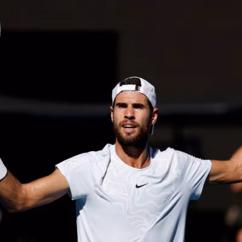 Khachanov arrasa con Lehecka en Miami