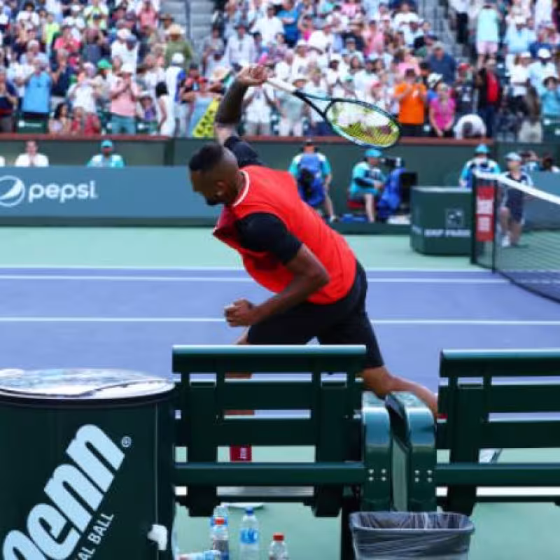 Los mensajes entre Kyrgios y el recogepelotas al que casi golpea con su raqueta