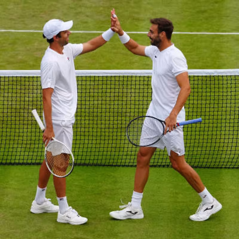 Granollers y Zeballos pisan la semifinal de dobles en París