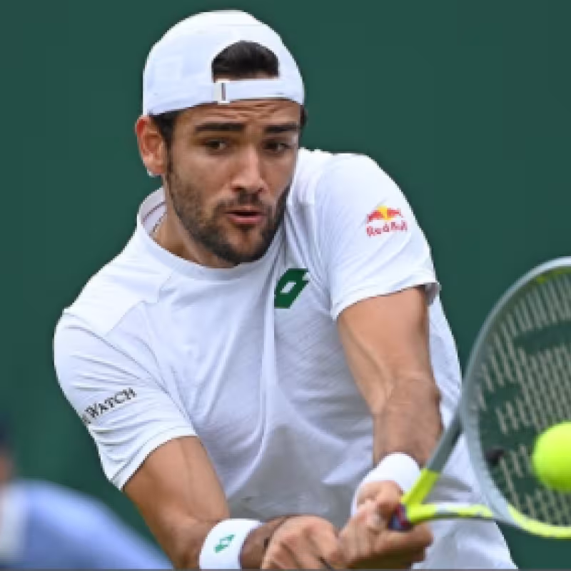 Berrettini impone su ley ante un meritorio Pella