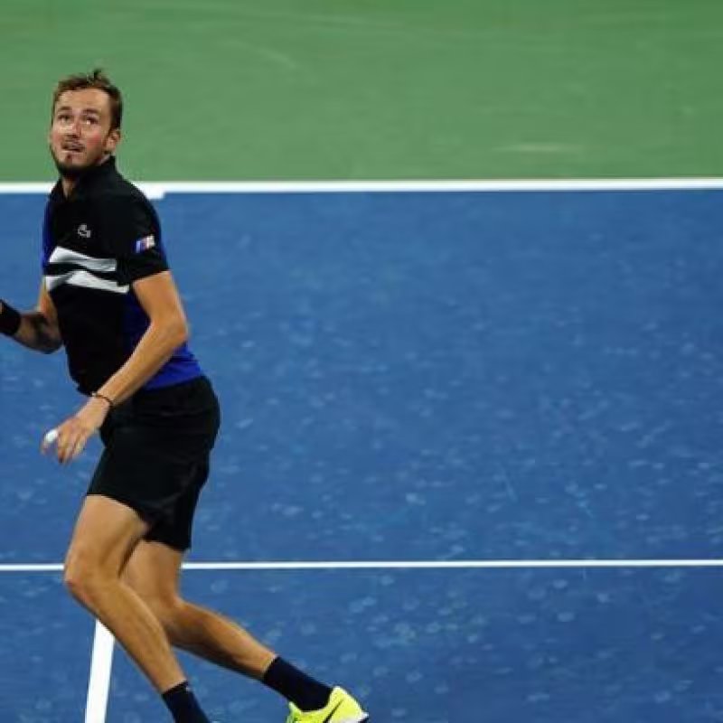 El equipo de Medvedev desmiente que esté aislado y aseguran que Zverev miente