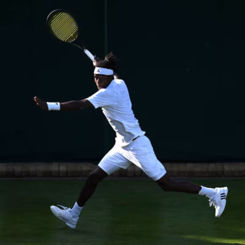 Mikael Ymer recibe una sanción de 18 meses sin competir