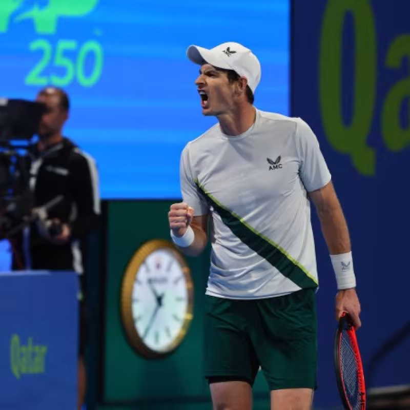 Murray levanta cinco match points para volver a una final ocho meses después