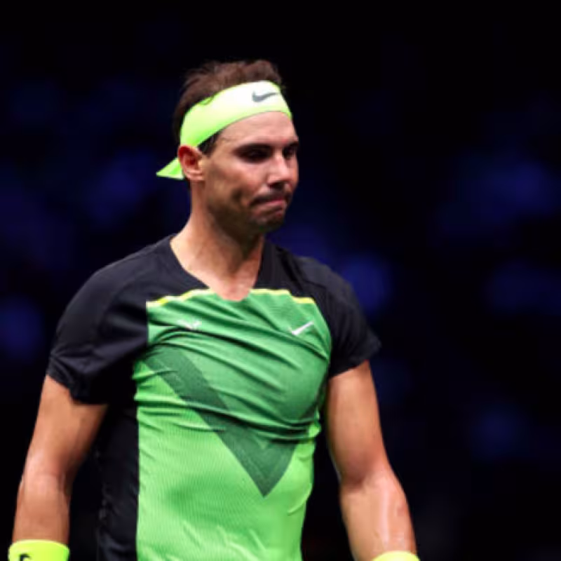 Nadal cae en su estreno en París-Bercy. Foto: Getty
