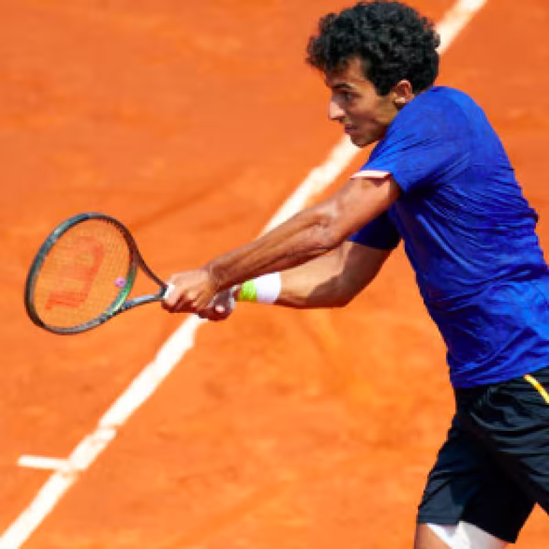 Nicolás Álvarez Varona no puede con Nakashima en Barcelona
