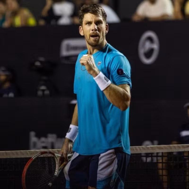 Norrie también se baja de Acapulco y deja al cuadro tiritando