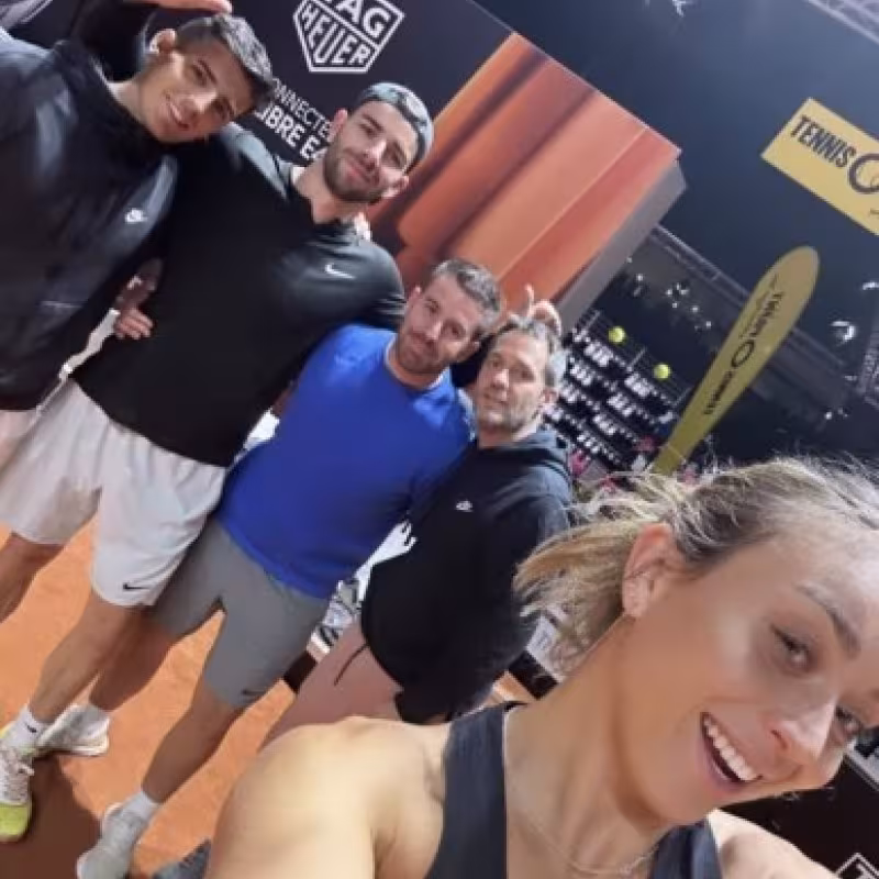 Paula Badosa presenta a sus nuevos entrenadores