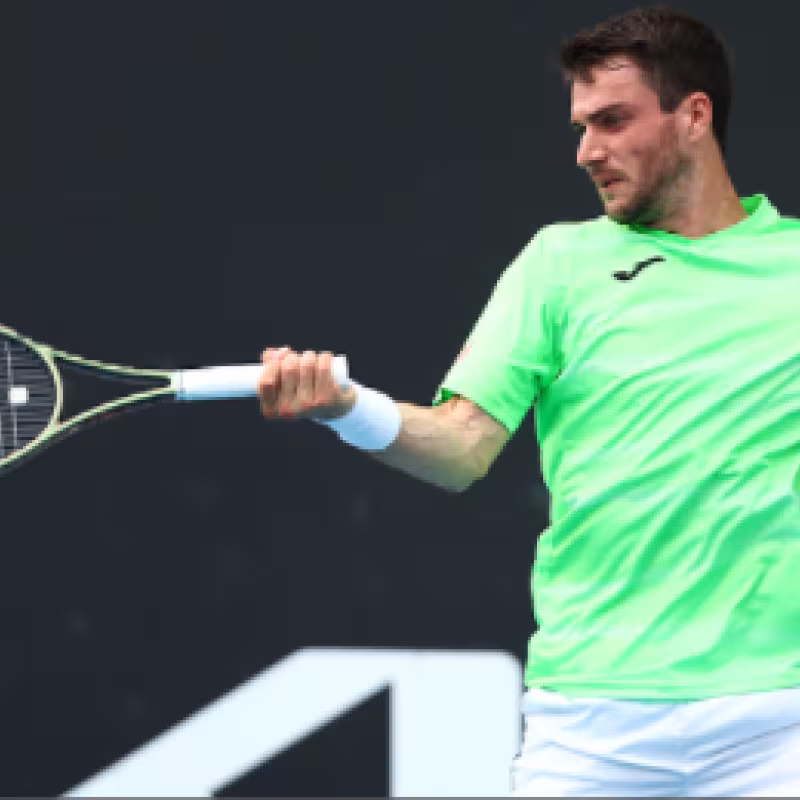 Pedro Martínez sale vencedor de un duelo épico ante Delbonis
