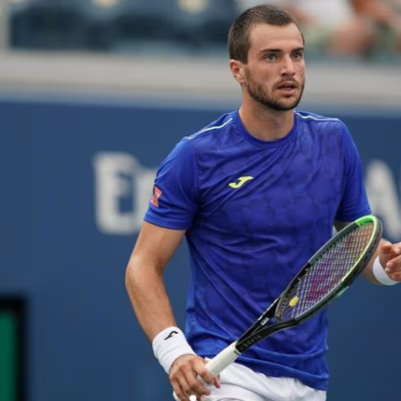 Pedro Martínez se impone a Carballés para alzar el título en el Challenger de Sevilla