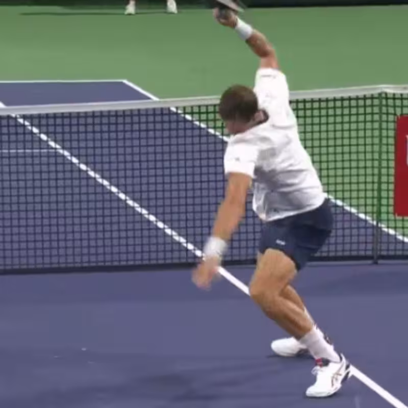El tremendo enfado de Pospisil, que podría acarrearle una multa de escándalo