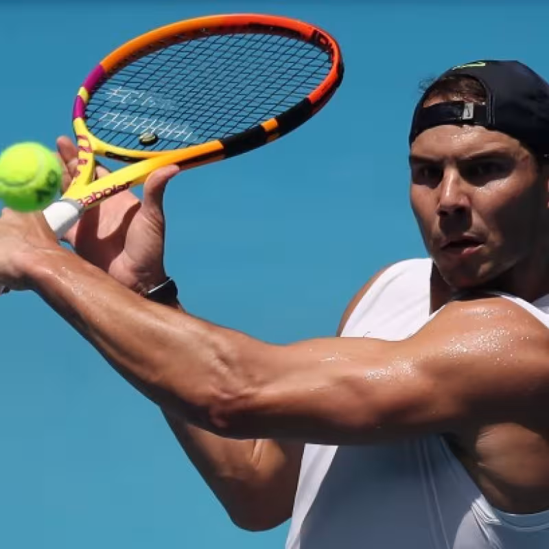 Nadal empieza el año entrenando con mucha intensidad