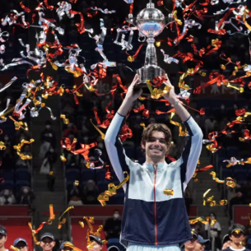 Ranking ATP: Fritz debuta en el Top 10 mientras Tsitsipas escala puestos
