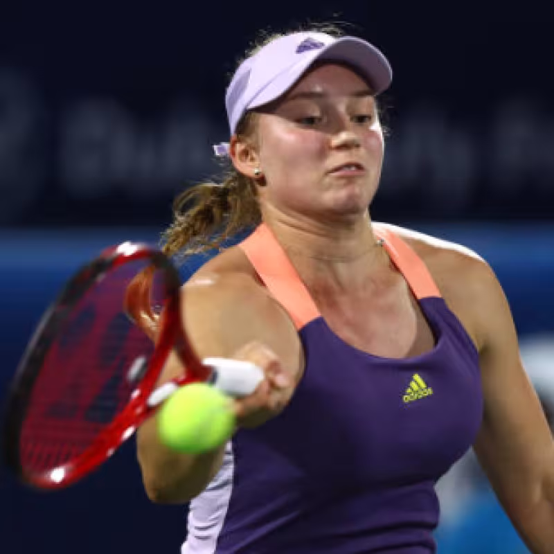 Rybakina dice basta y se retira del torneo de Doha