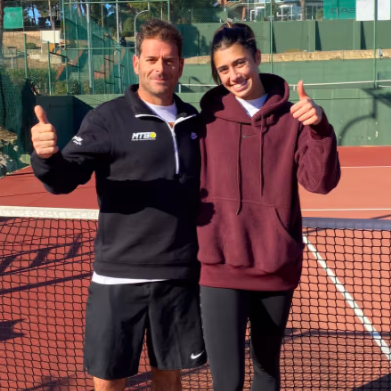 Salva Navarro junto a Olga Danilovic. Fuente: Punto de Break