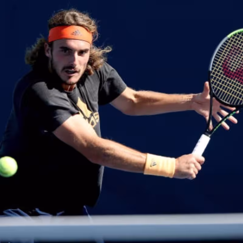 Stefanos Tsitsipas: "Creo que este tipo de ambiente beneficia a los jugadores con menor ranking"