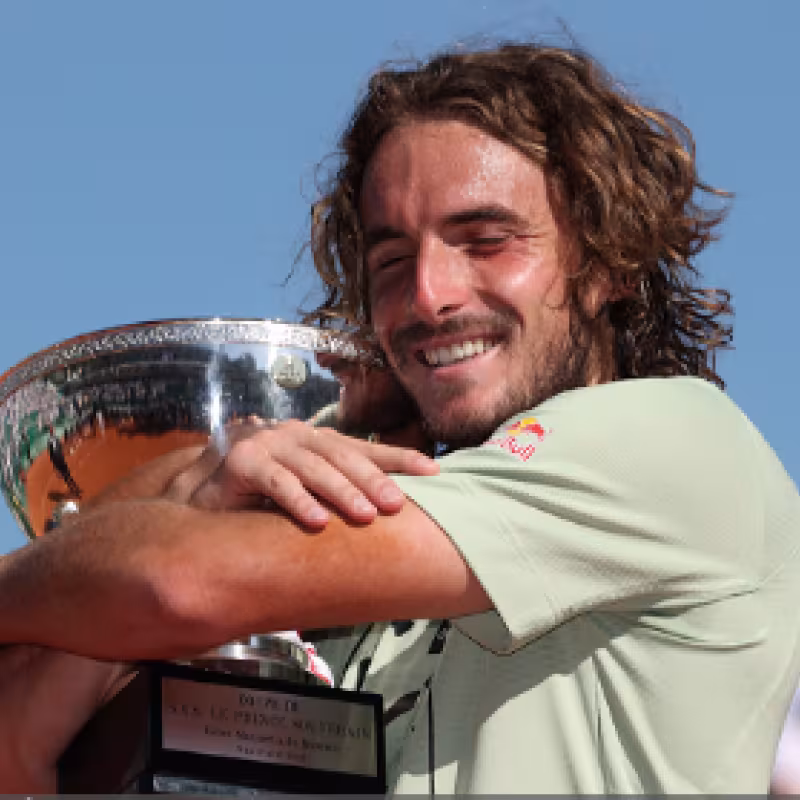 Stefanos Tsitsipas habla como campeón de Montecarlo 2022. Foto: gettyimages
