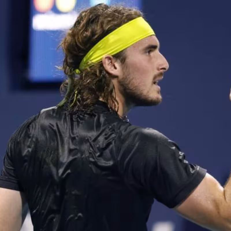 Tsitsipas: "Estoy jugando bien y disfrutando en pista"