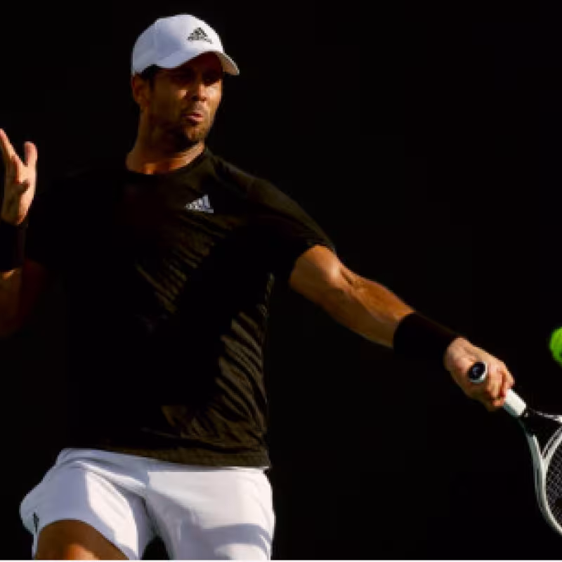 Verdasco avanza por la vía rápida en el CH de Madrid