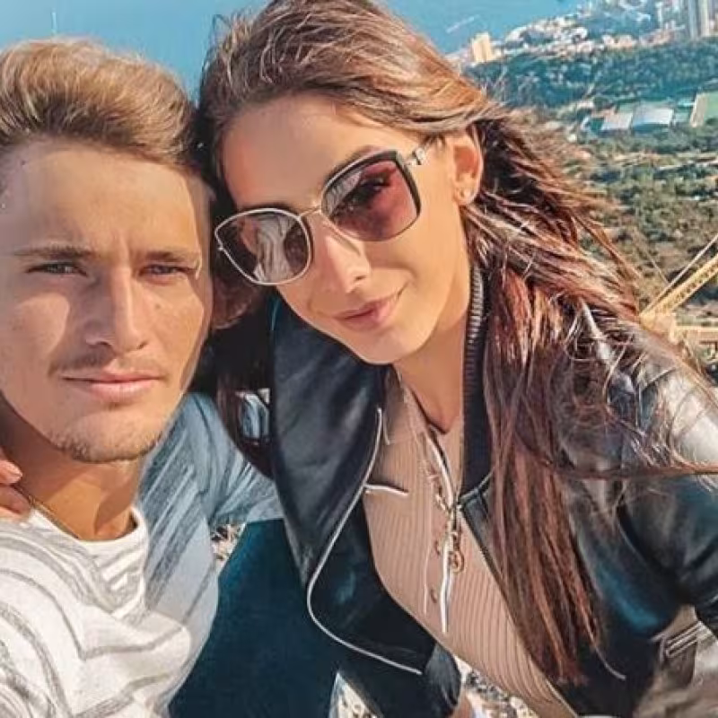 Zverev y Brenda, ¿ruptura a la vista?
